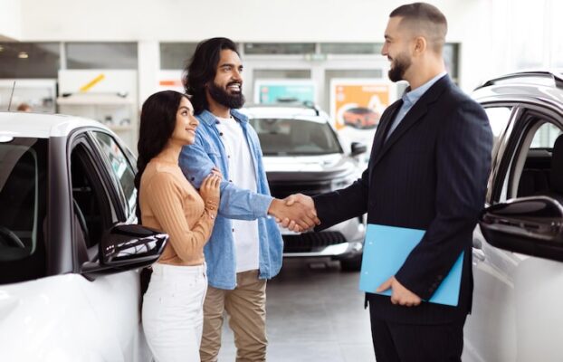 What Should You Check Before Accepting Cash for Your Used Car in Dubai?