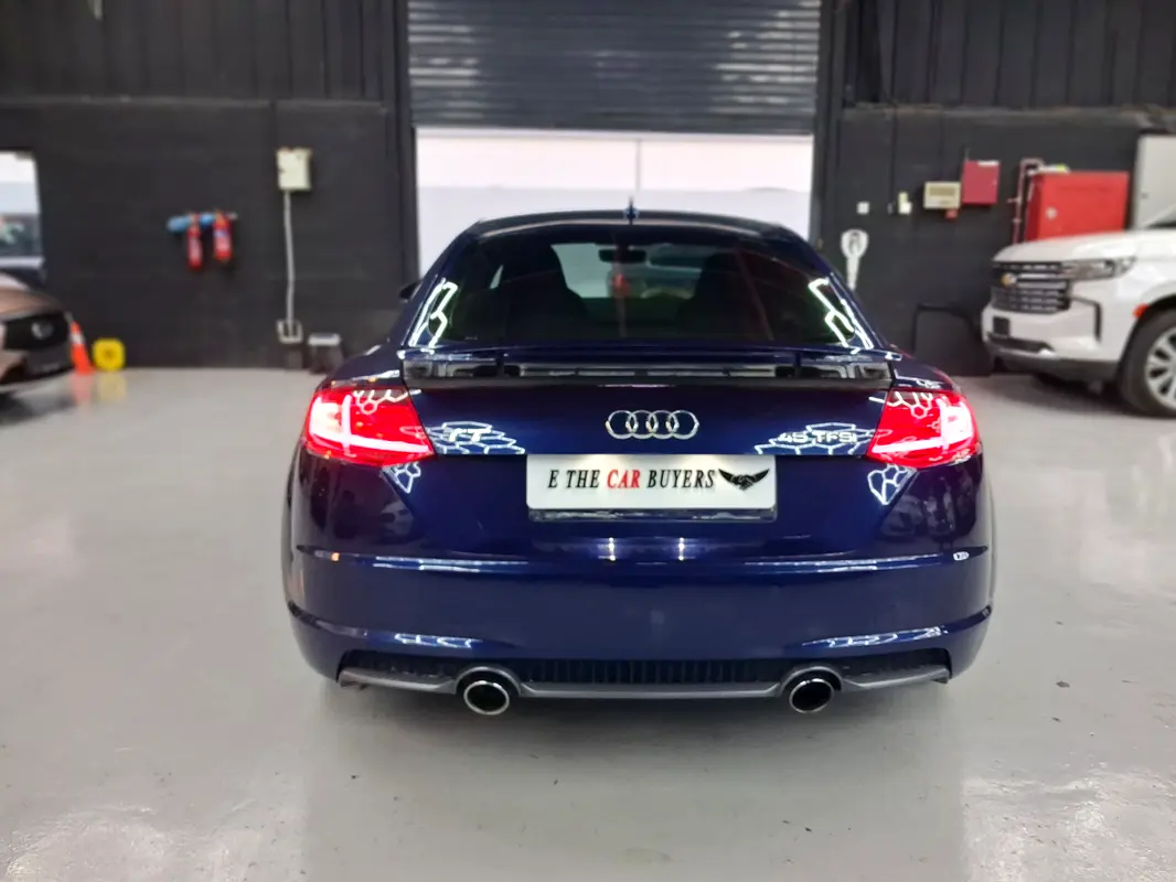 AUDI TT
