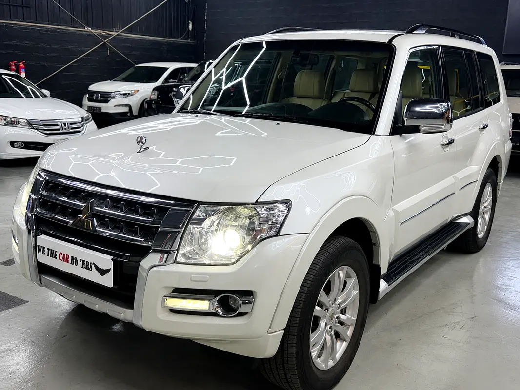 MITSUBISHI PAJERO GLS TOP LINE