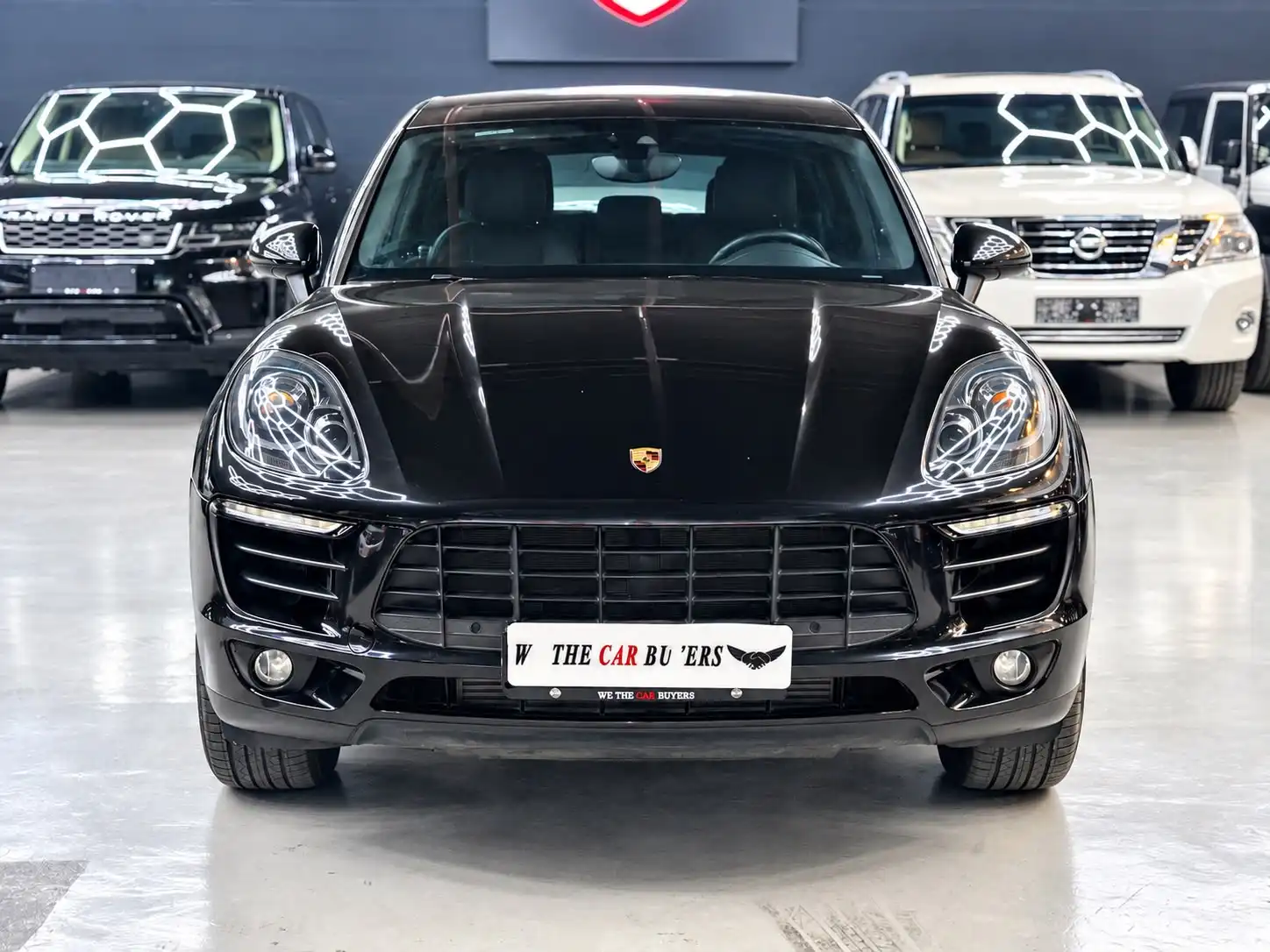 2017 Porsche Macan Standard GCC Specs | 86,000 KM